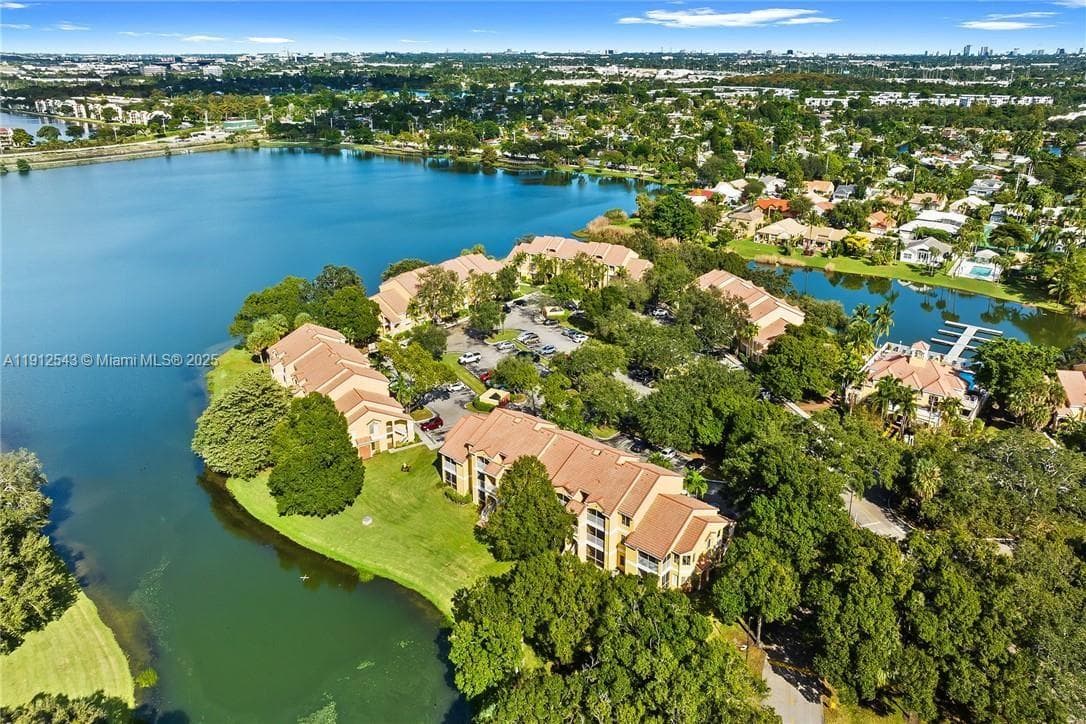 SAILBOAT POINTE CONDO · #613 in Oakland Park - Photo 25