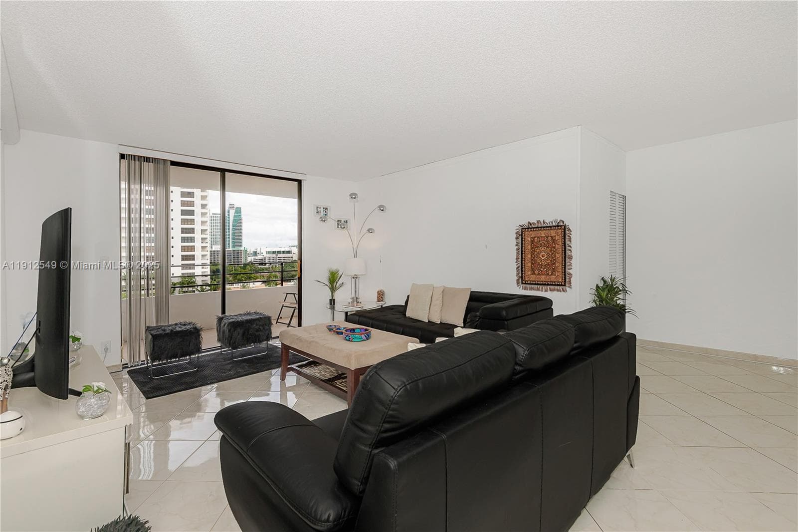 OLYMPUS CONDO · #612 in Hallandale Beach - Photo 18