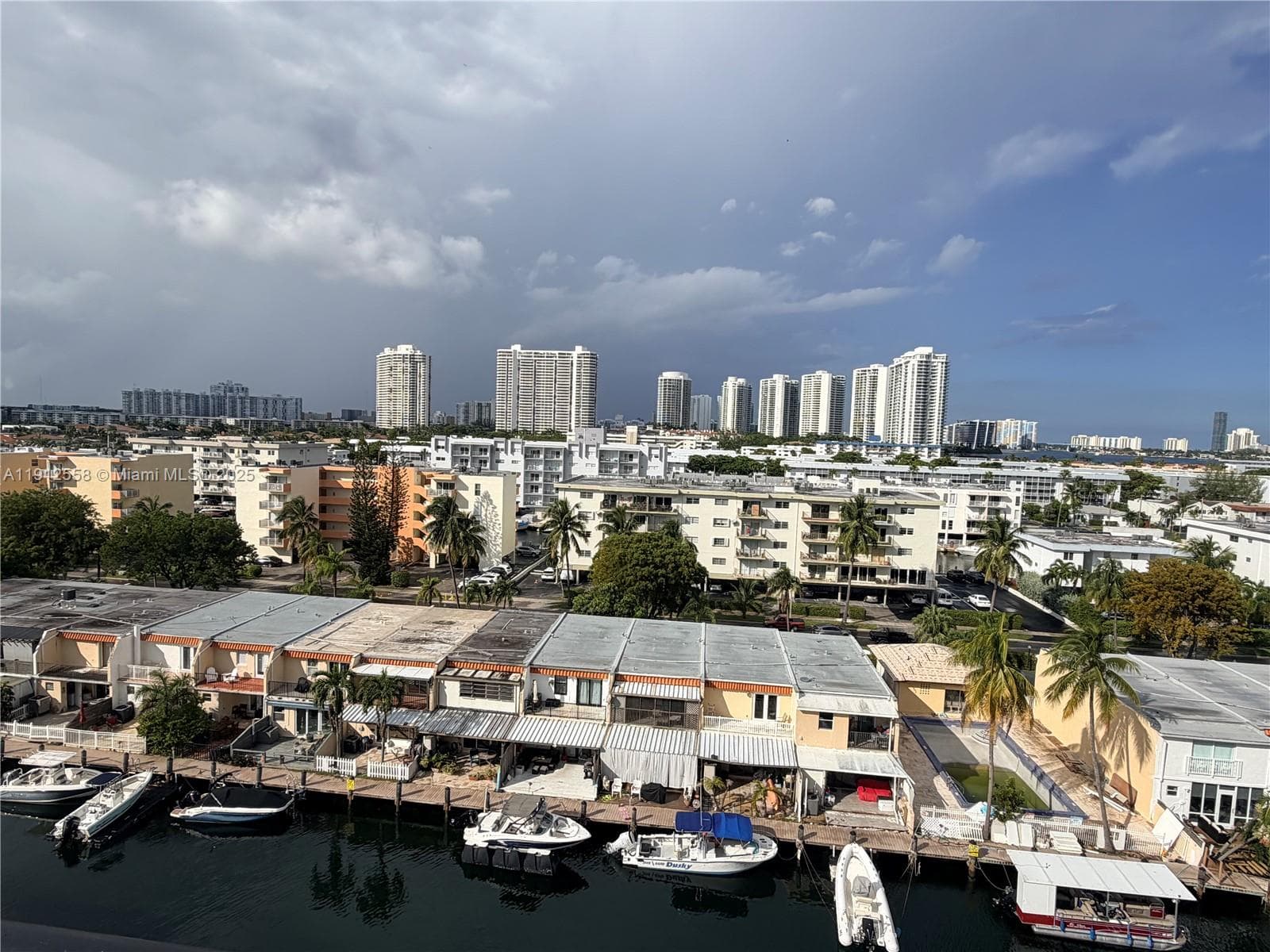 CORAL ISLE EAST CONDO · #910 in North Miami Beach - Photo 18