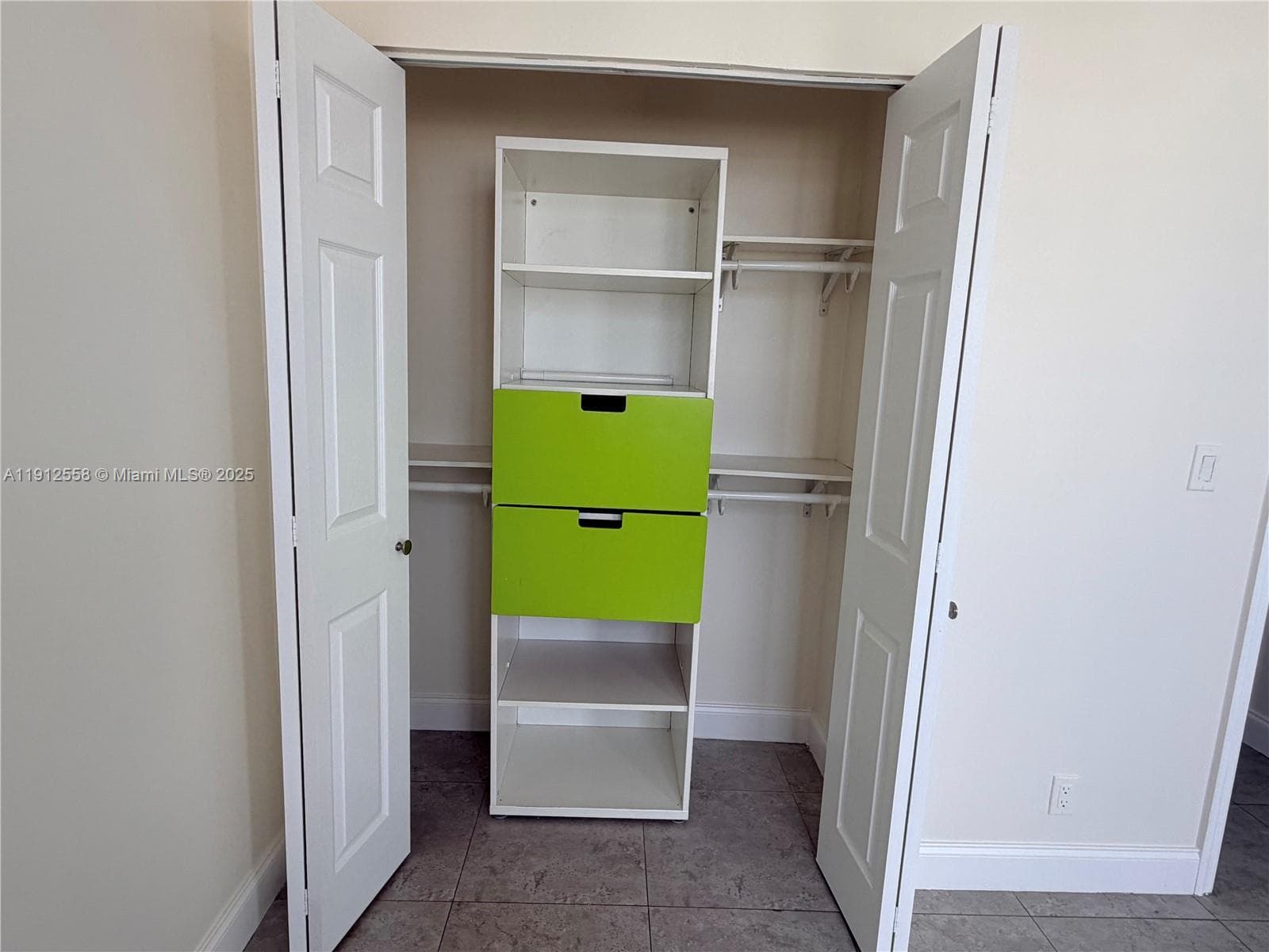 CORAL ISLE EAST CONDO · #910 in North Miami Beach - Photo 19