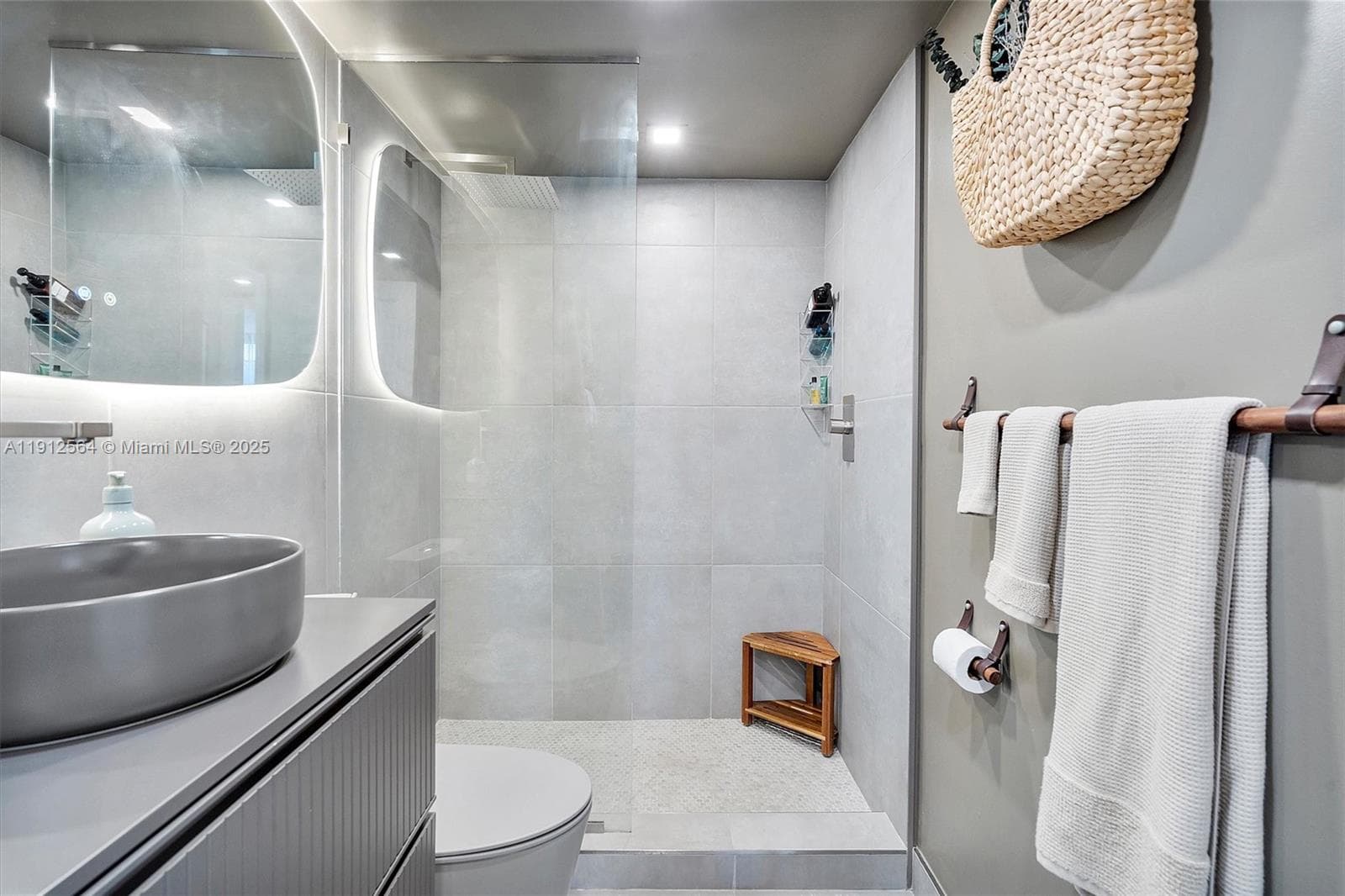 BAY VIEW TOWER CONDO N · #B311 in North Miami - Photo 43
