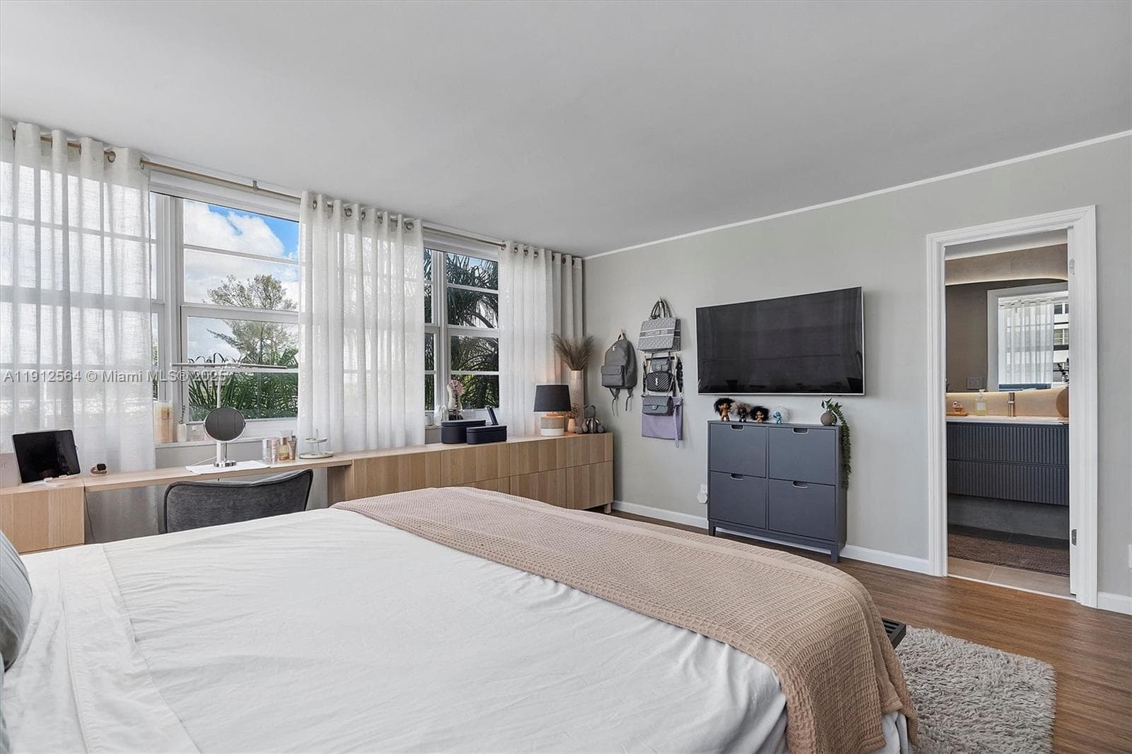 BAY VIEW TOWER CONDO N · #B311 in North Miami - Photo 29