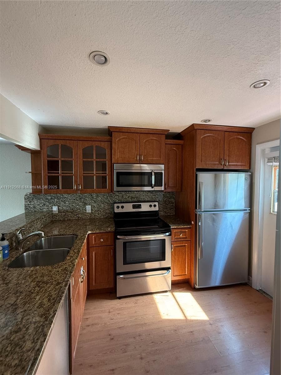 SANDPIPER CONDO · #40 in North Miami Beach - Photo 2