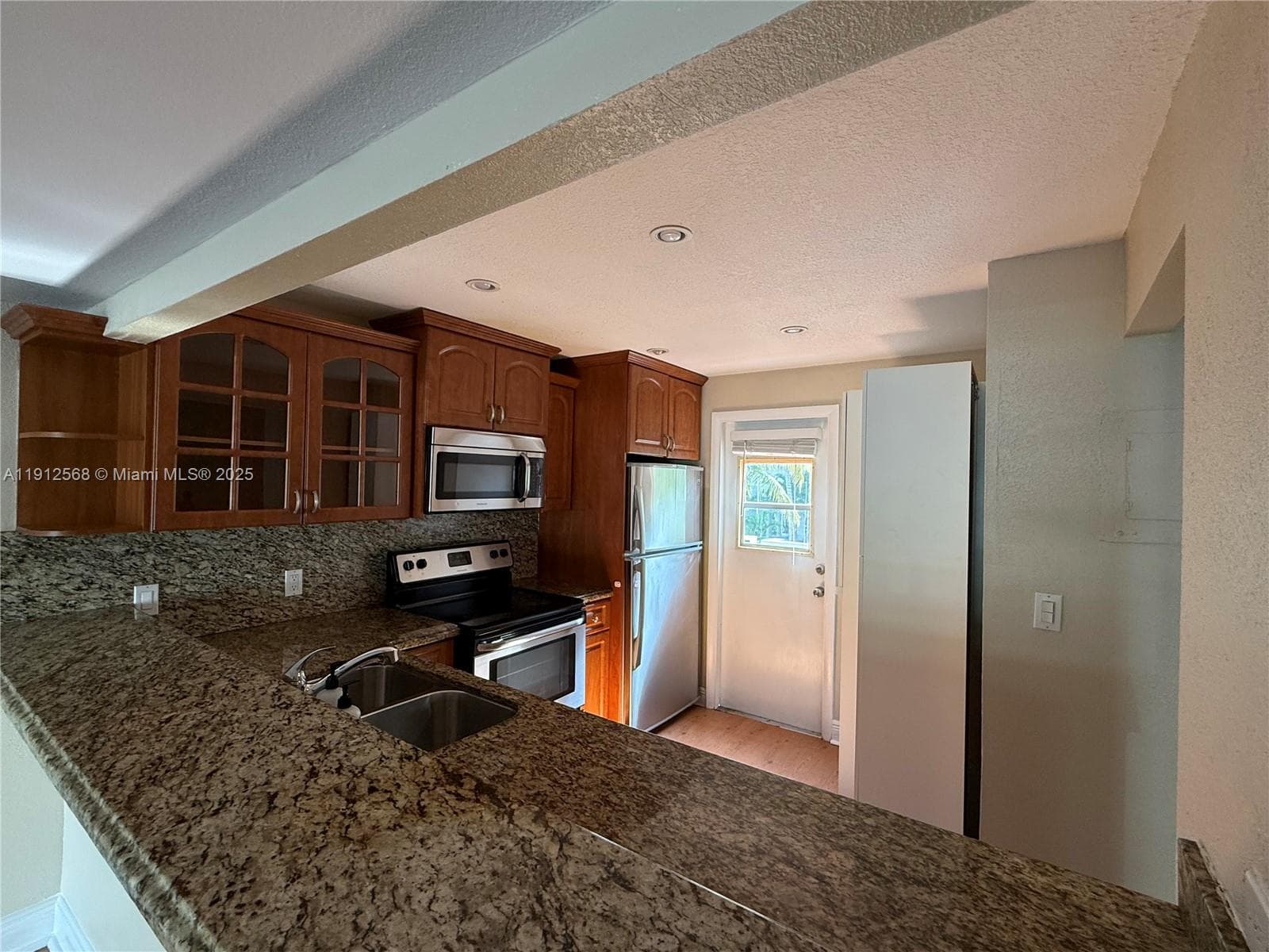 SANDPIPER CONDO · #40 in North Miami Beach - Photo 3
