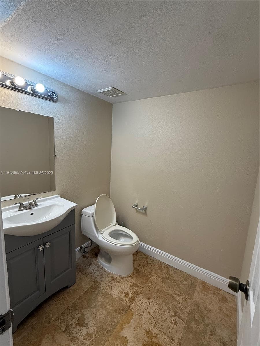 SANDPIPER CONDO · #40 in North Miami Beach - Photo 10