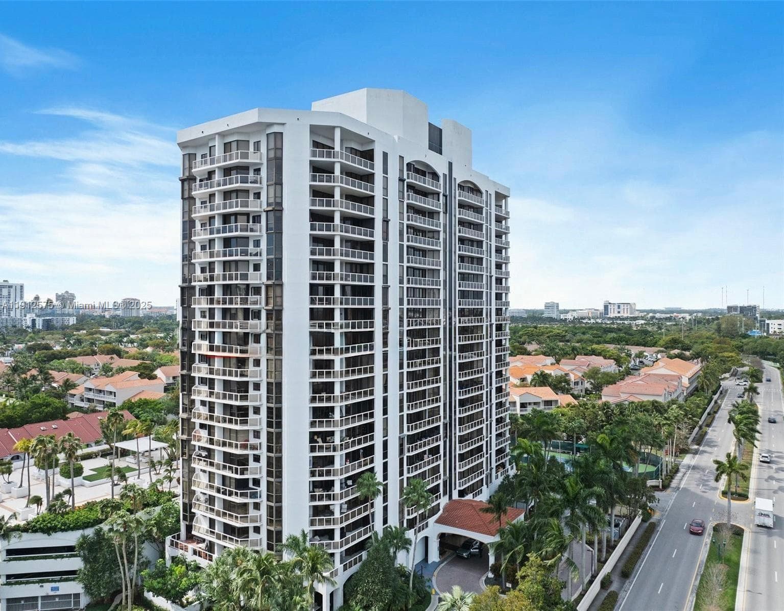 HARBOR TOWERS · #1001 in Aventura - Photo 19