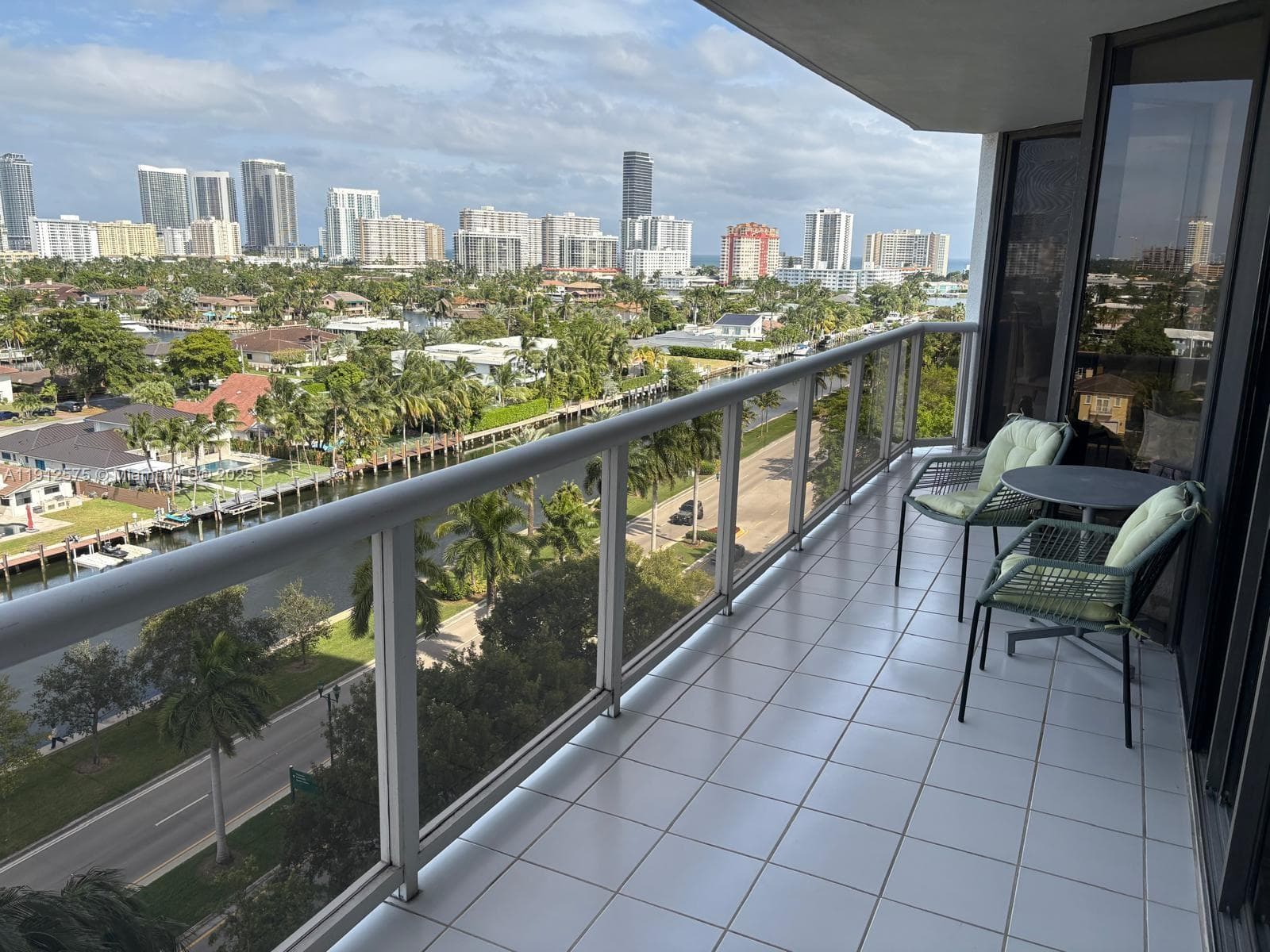 HARBOR TOWERS · #1001 in Aventura - Photo 4