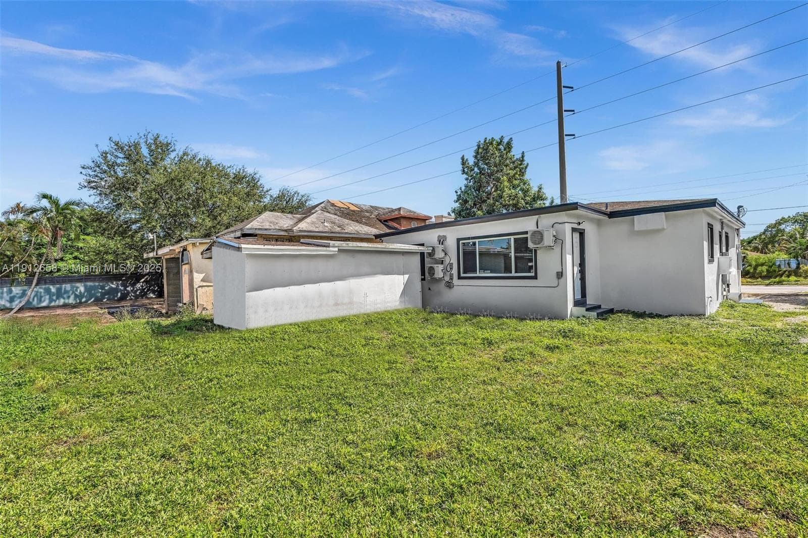 797 NW 35th St photo 44
