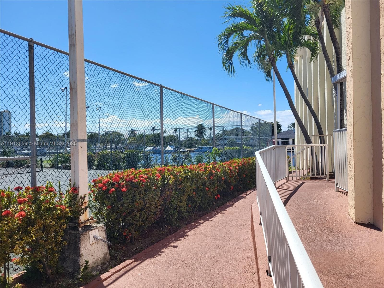 DESOTO PARK CONDO · #509 in Hallandale Beach - Photo 26
