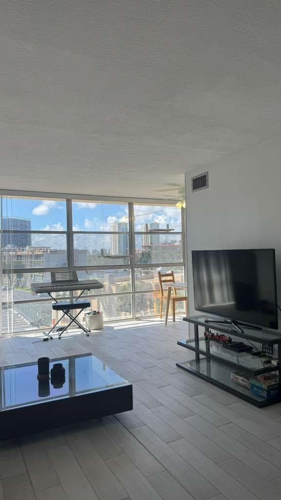 DESOTO PARK CONDO · #509 in Hallandale Beach - Photo 1