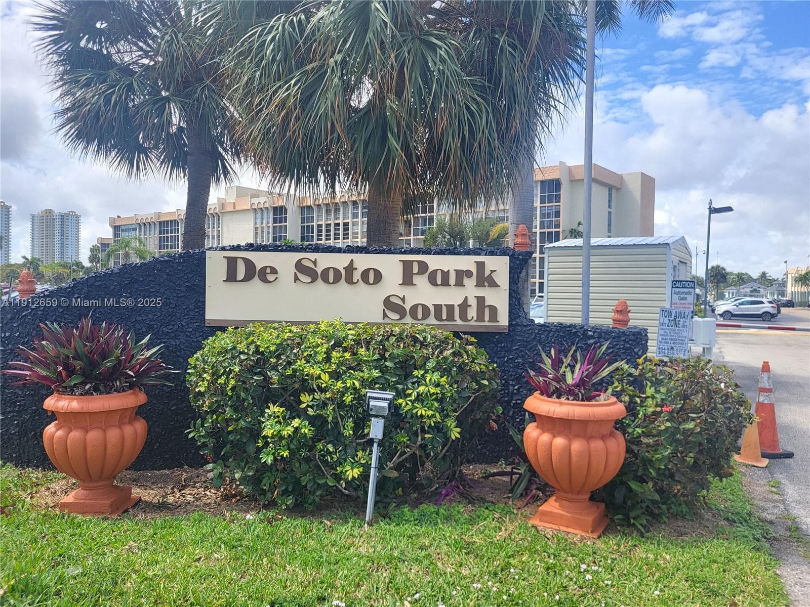 DESOTO PARK CONDO · #509 in Hallandale Beach - Photo 30