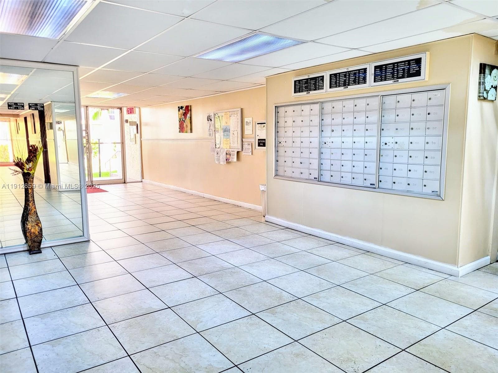 DESOTO PARK CONDO · #509 in Hallandale Beach - Photo 40