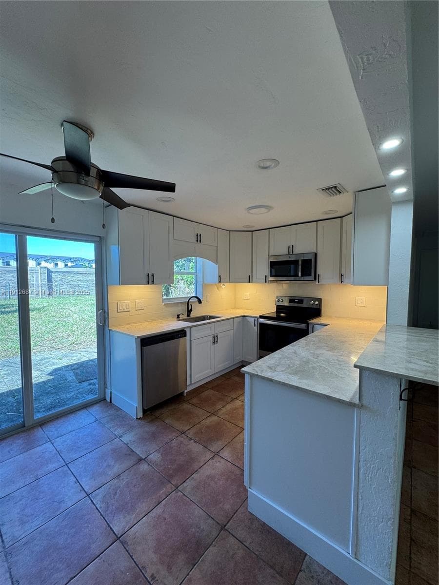 3110 N 58th Ave #3110 photo 9