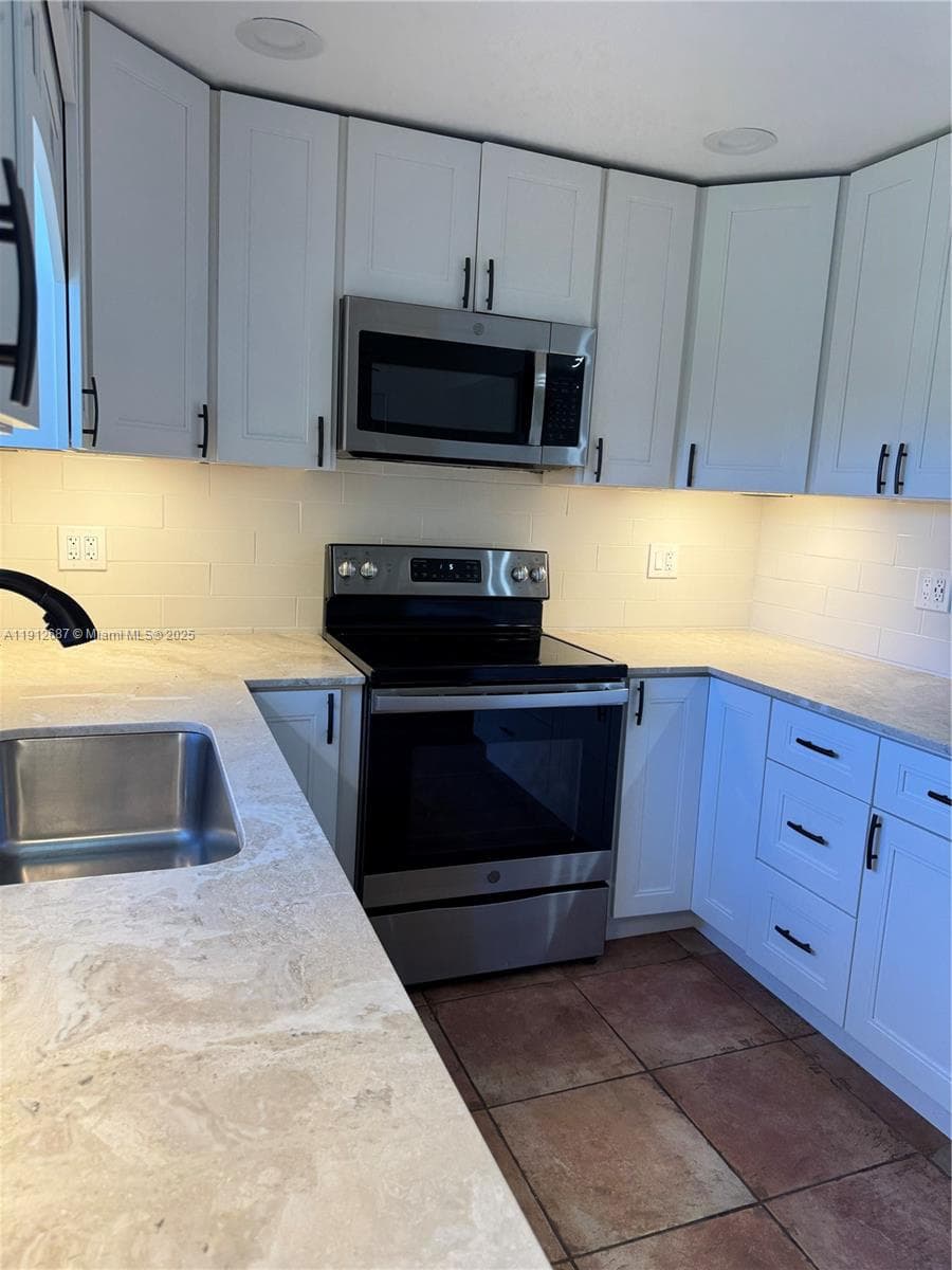 3110 N 58th Ave #3110 photo 11