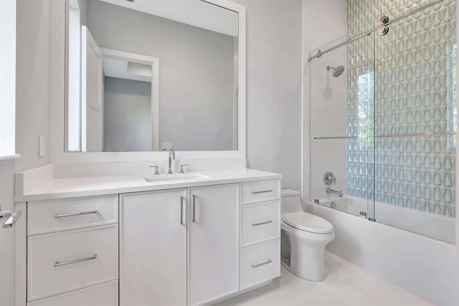 Guest Bath 1