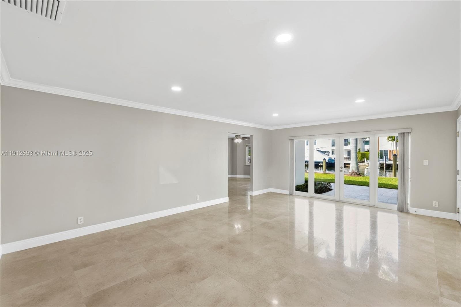 633 Solar Isle Dr photo 53