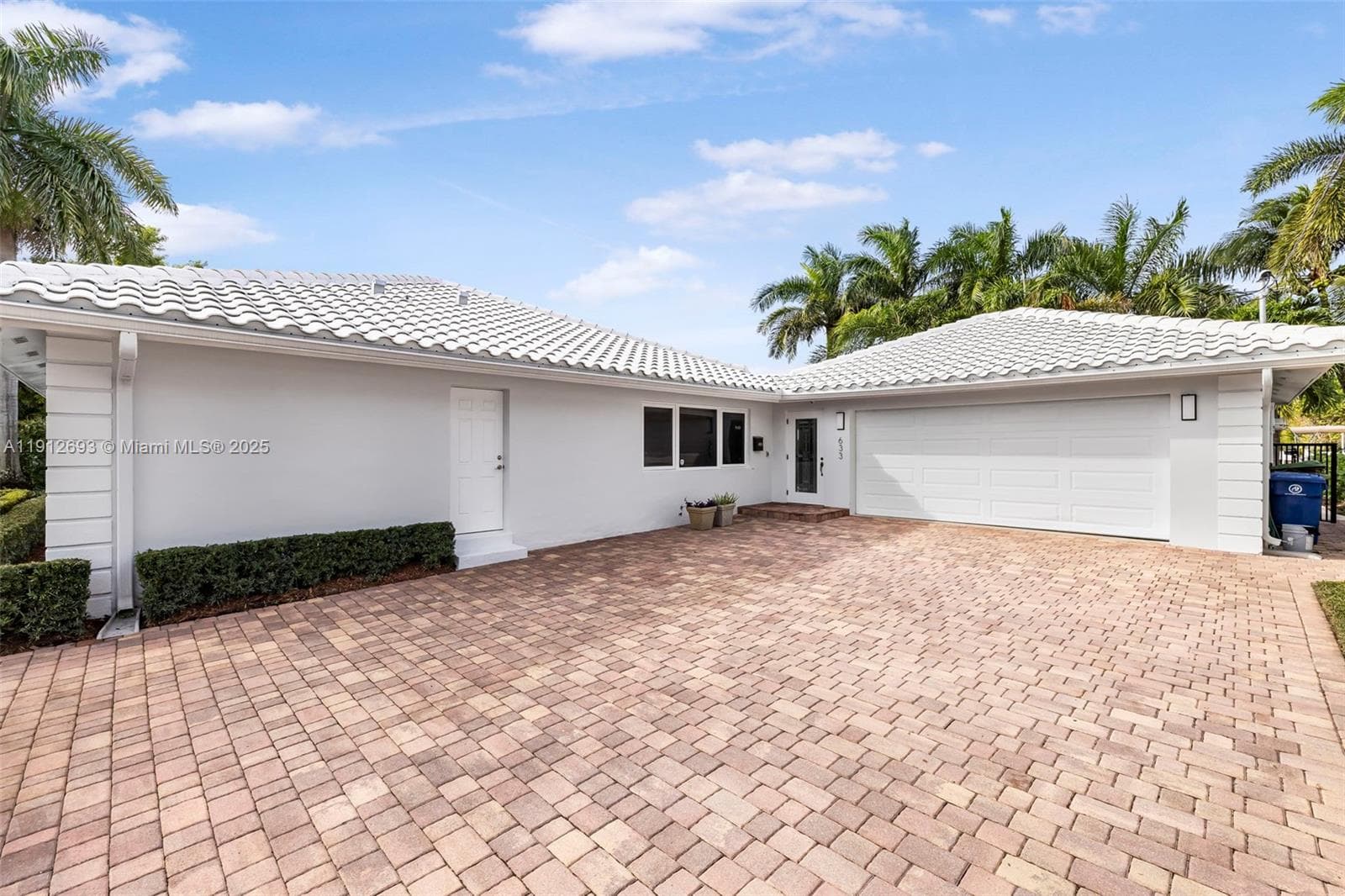 633 Solar Isle Dr photo 55