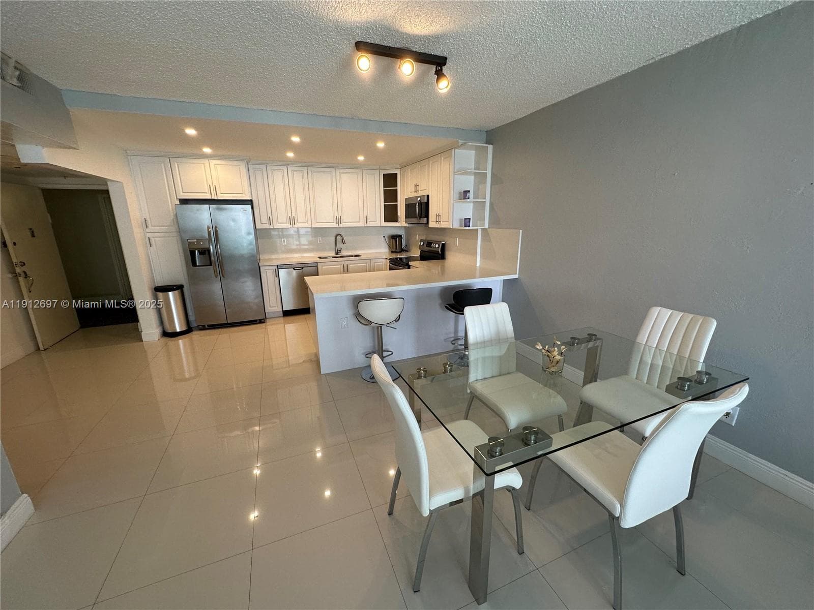 OCEANVIEW BUILDING B COND · #502 in Sunny Isles Beach - Photo 3