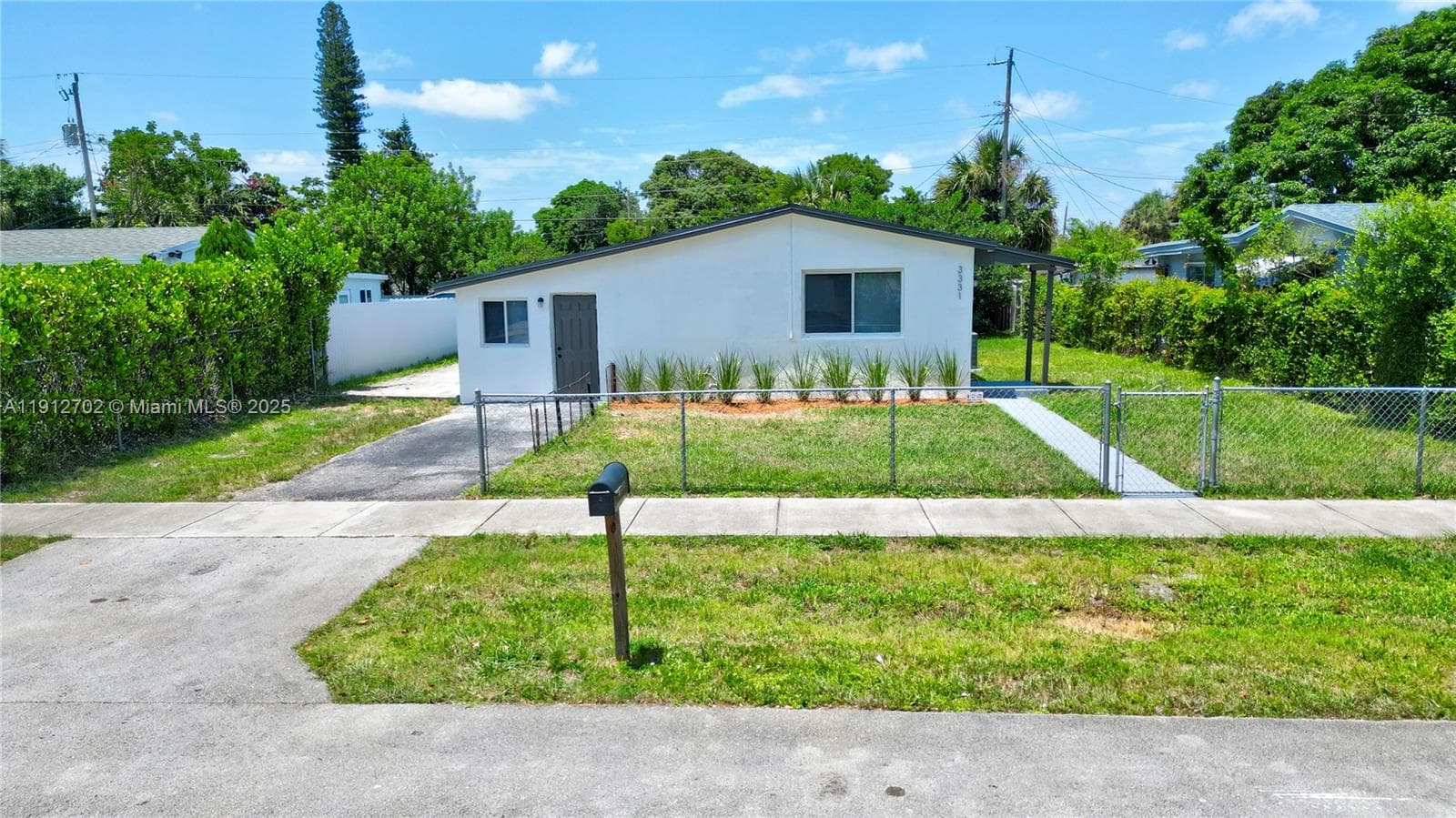 3331 NW 8th Pl #3331 photo 1