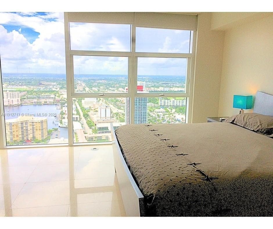 BEACH CLUB TWO CONDO · #4407 in Hallandale Beach - Photo 8