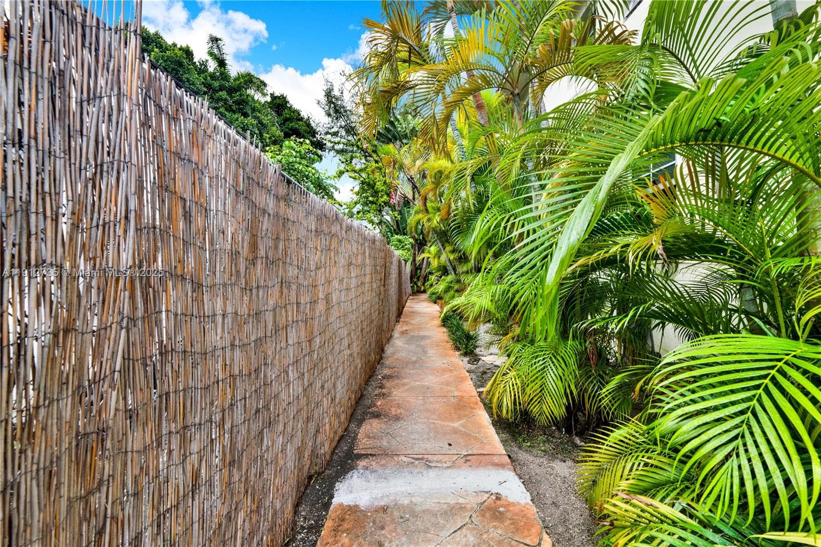 LINCOLN ROAD VILLAS SOUTH · #7 in Miami Beach - Photo 19