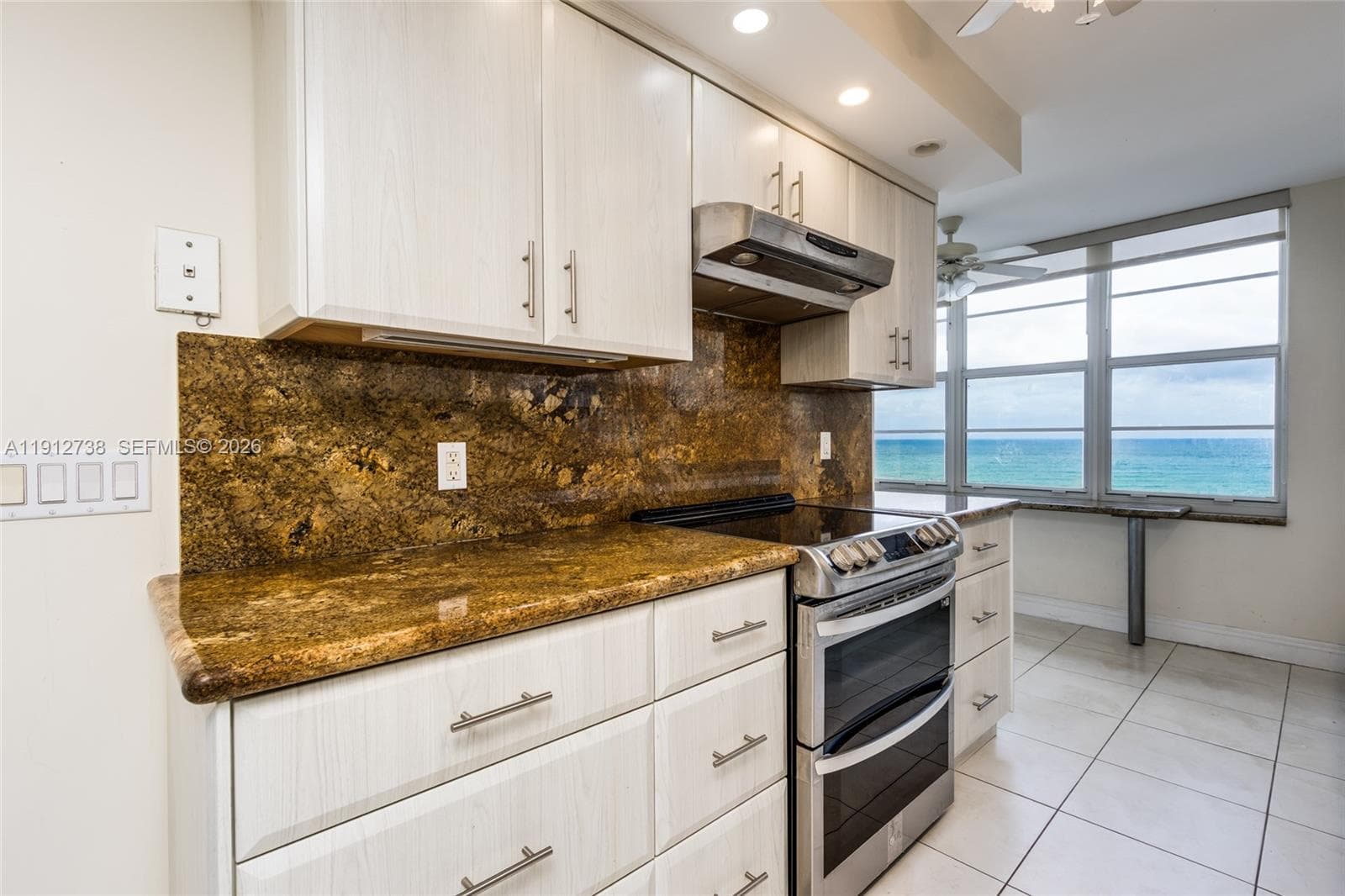 Plaza South Condo · #8F in Fort Lauderdale - Photo 12