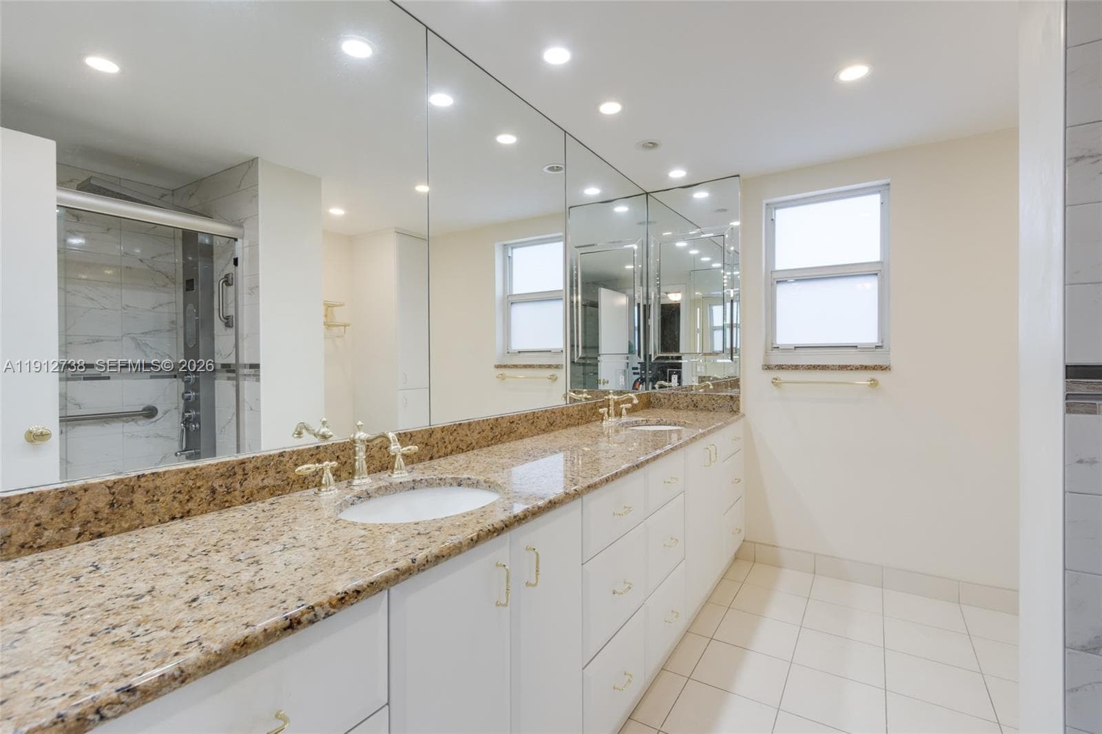 Plaza South Condo · #8F in Fort Lauderdale - Photo 18