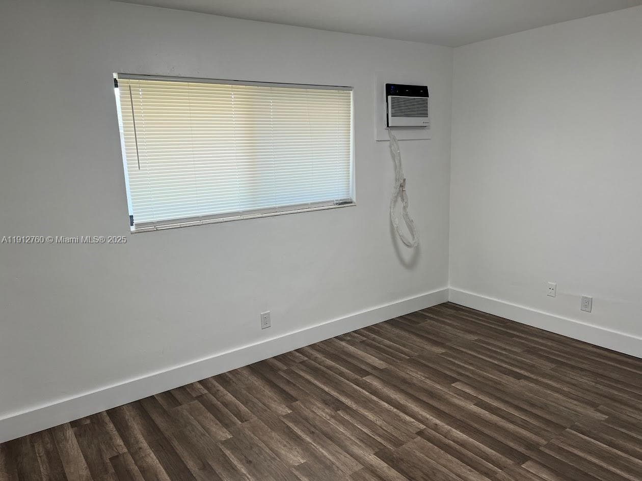 HOLLYWOOD BEACH HEIGHTS S · #5725 in Hollywood - Photo 5