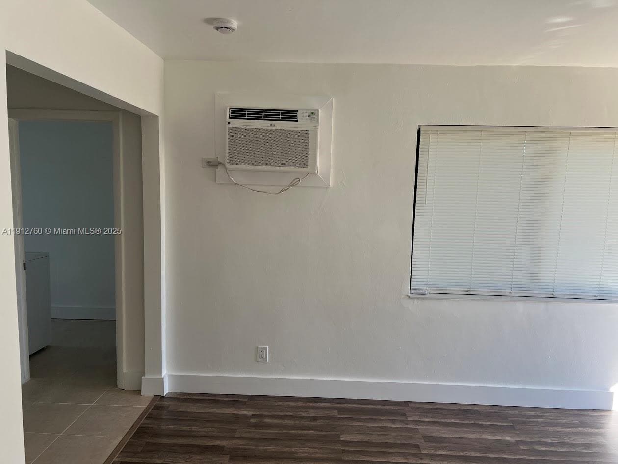 HOLLYWOOD BEACH HEIGHTS S · #5725 in Hollywood - Photo 9