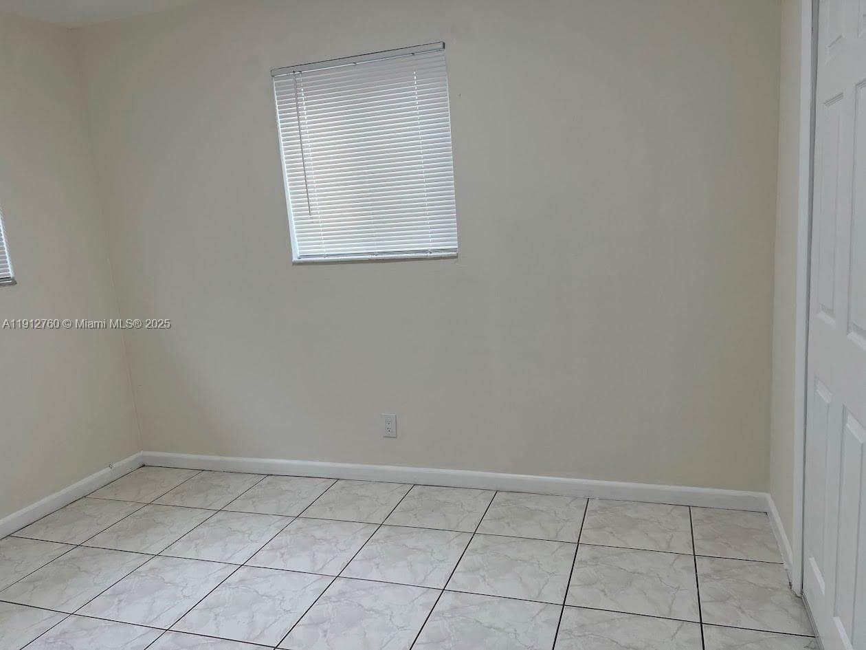 HOLLYWOOD BEACH HEIGHTS S · #5725 in Hollywood - Photo 10