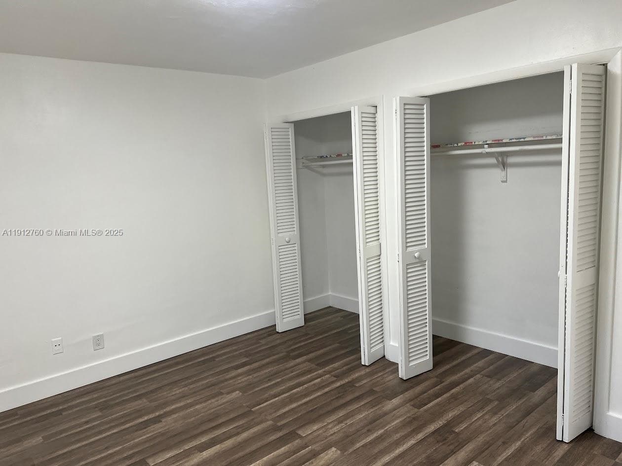 HOLLYWOOD BEACH HEIGHTS S · #5725 in Hollywood - Photo 4