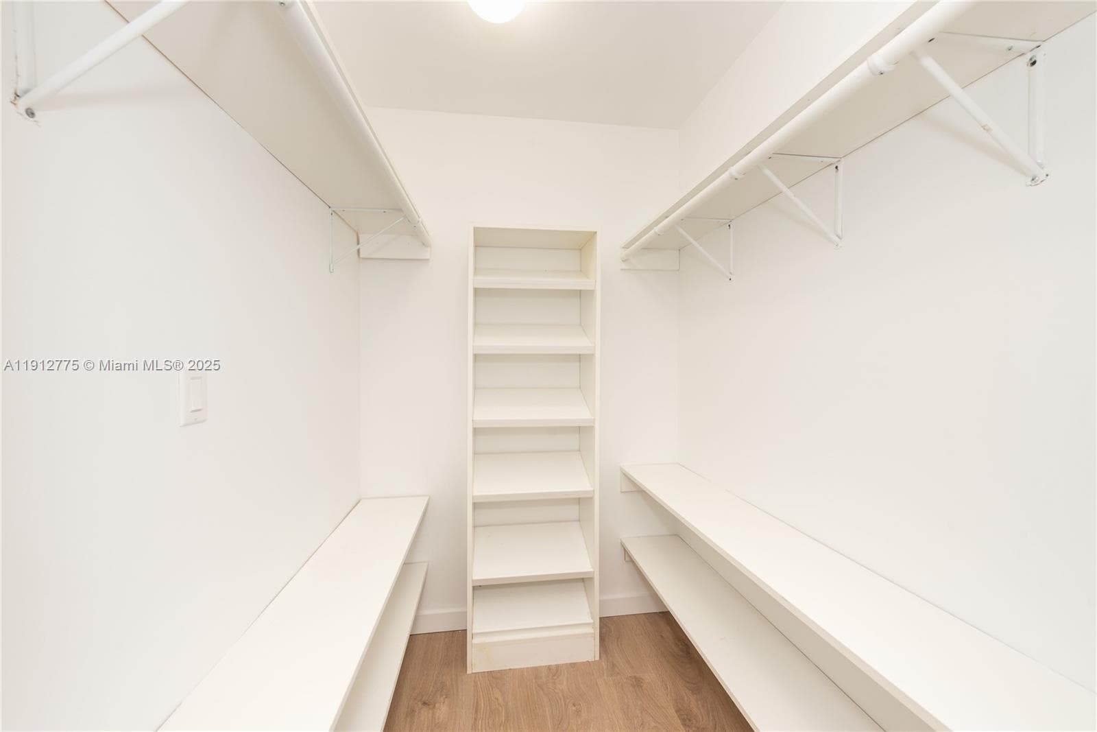OCTAGON TOWERS I CONDO · #3D in Miami Beach - Photo 13