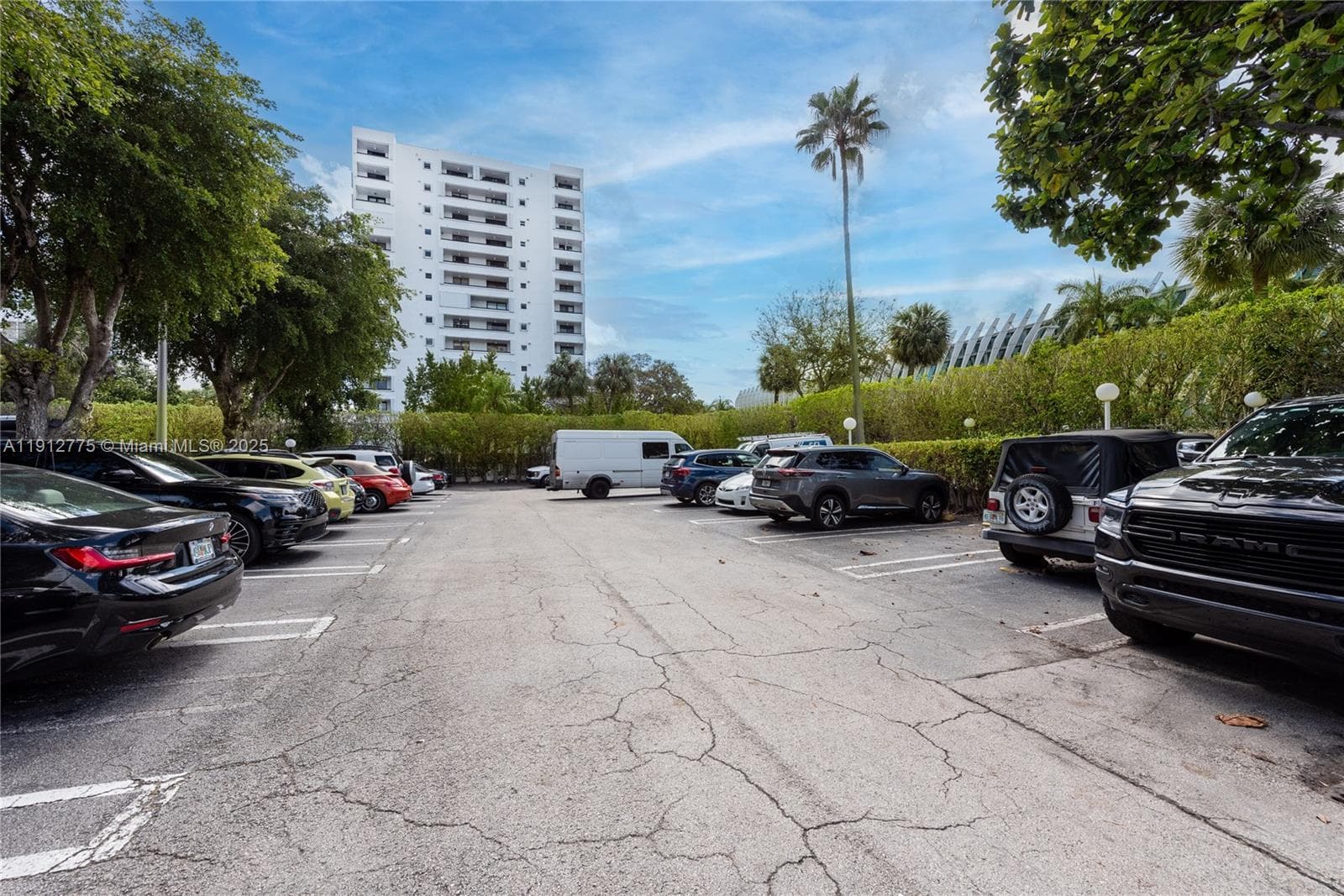 OCTAGON TOWERS I CONDO · #3D in Miami Beach - Photo 30