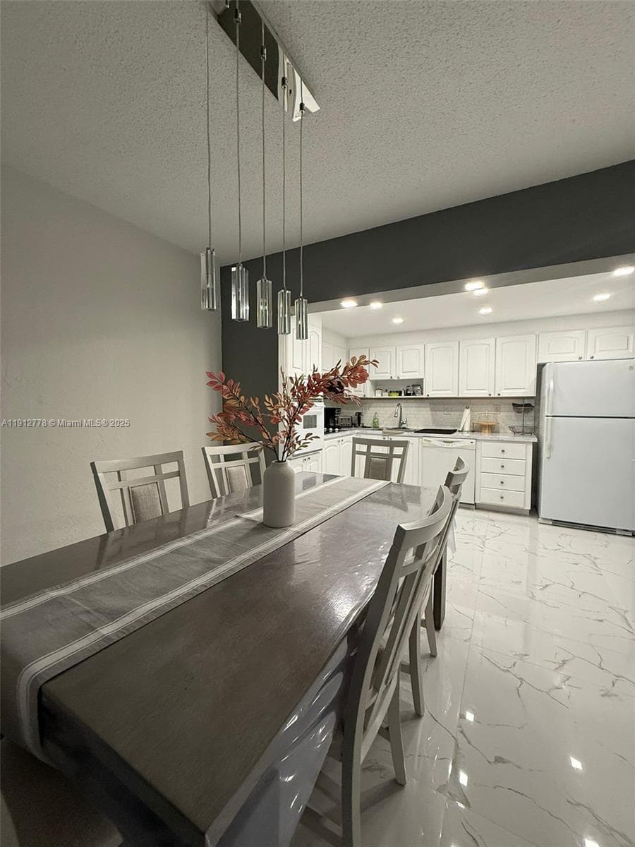 OCEANVIEW BUILDING B COND · #1209 in Sunny Isles Beach - Photo 8