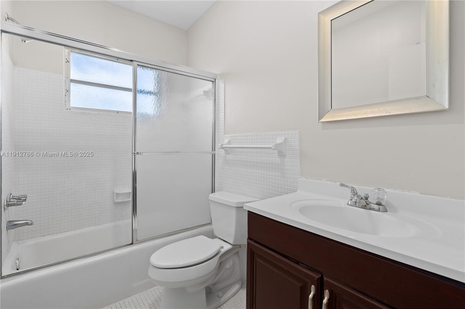 SEVENTEENTH GREEN CONDO · #340 in Hallandale Beach - Photo 13