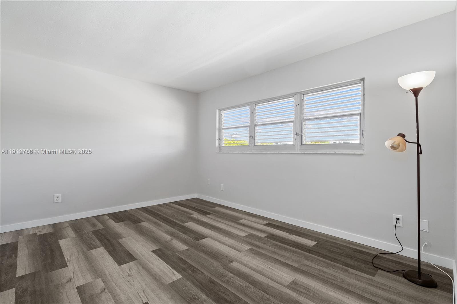 SEVENTEENTH GREEN CONDO · #340 in Hallandale Beach - Photo 9