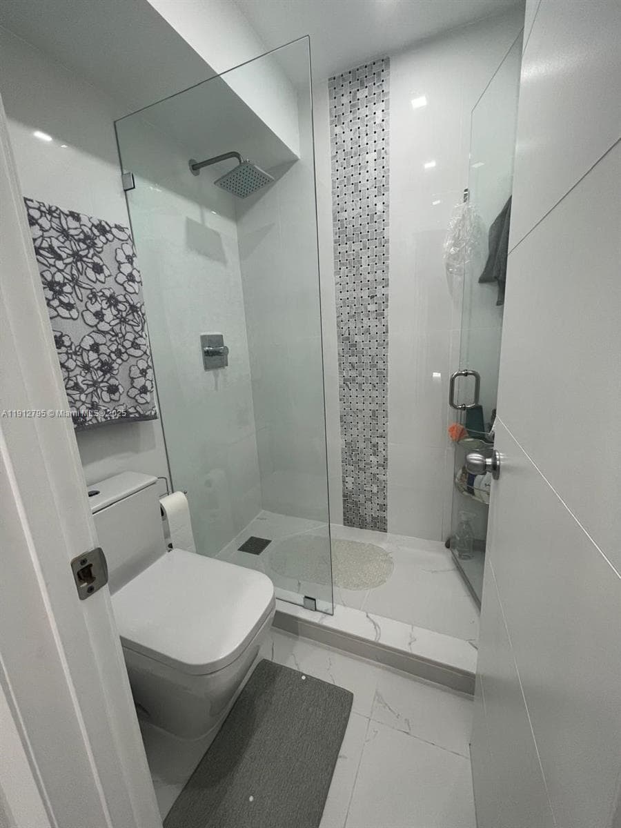 BISCAYA IV CONDO · #615 in Aventura - Photo 6