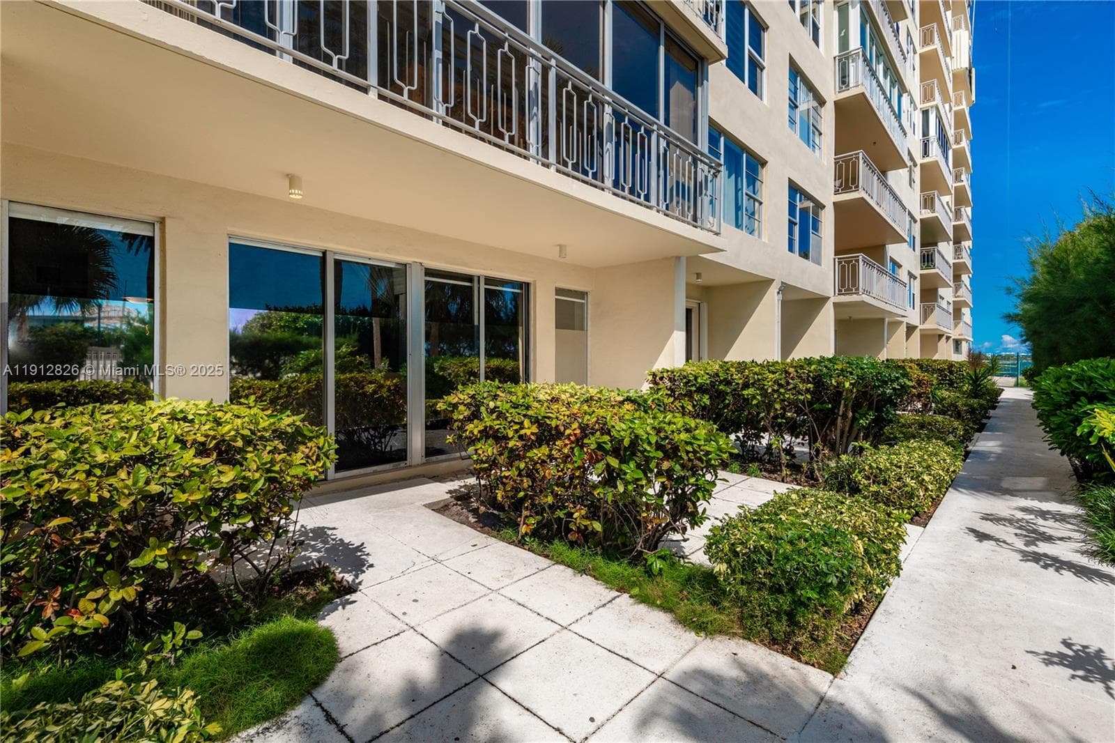 JOCKEY CLUB CONDO · #1G in Miami - Photo 6