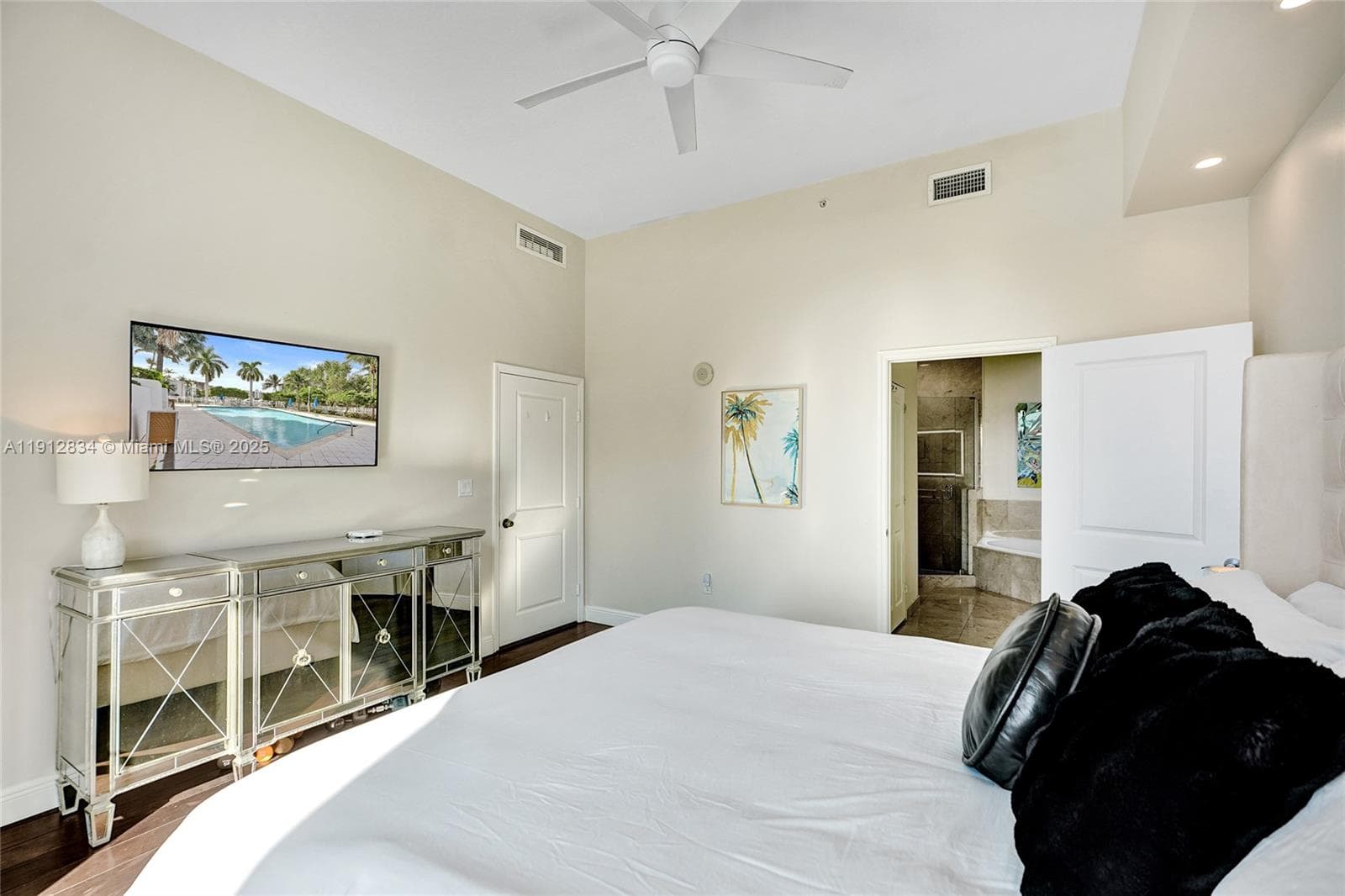 360 CONDO B · #1201 in North Bay Village - Photo 9