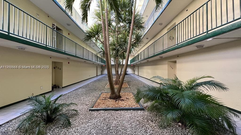 FLAMINGO COURT CONDO · #1-108 in Miami - Photo 20