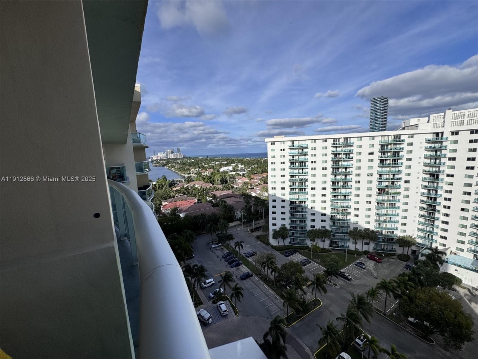 Oceanview · #1608 in Sunny Isles Beach - Photo 12