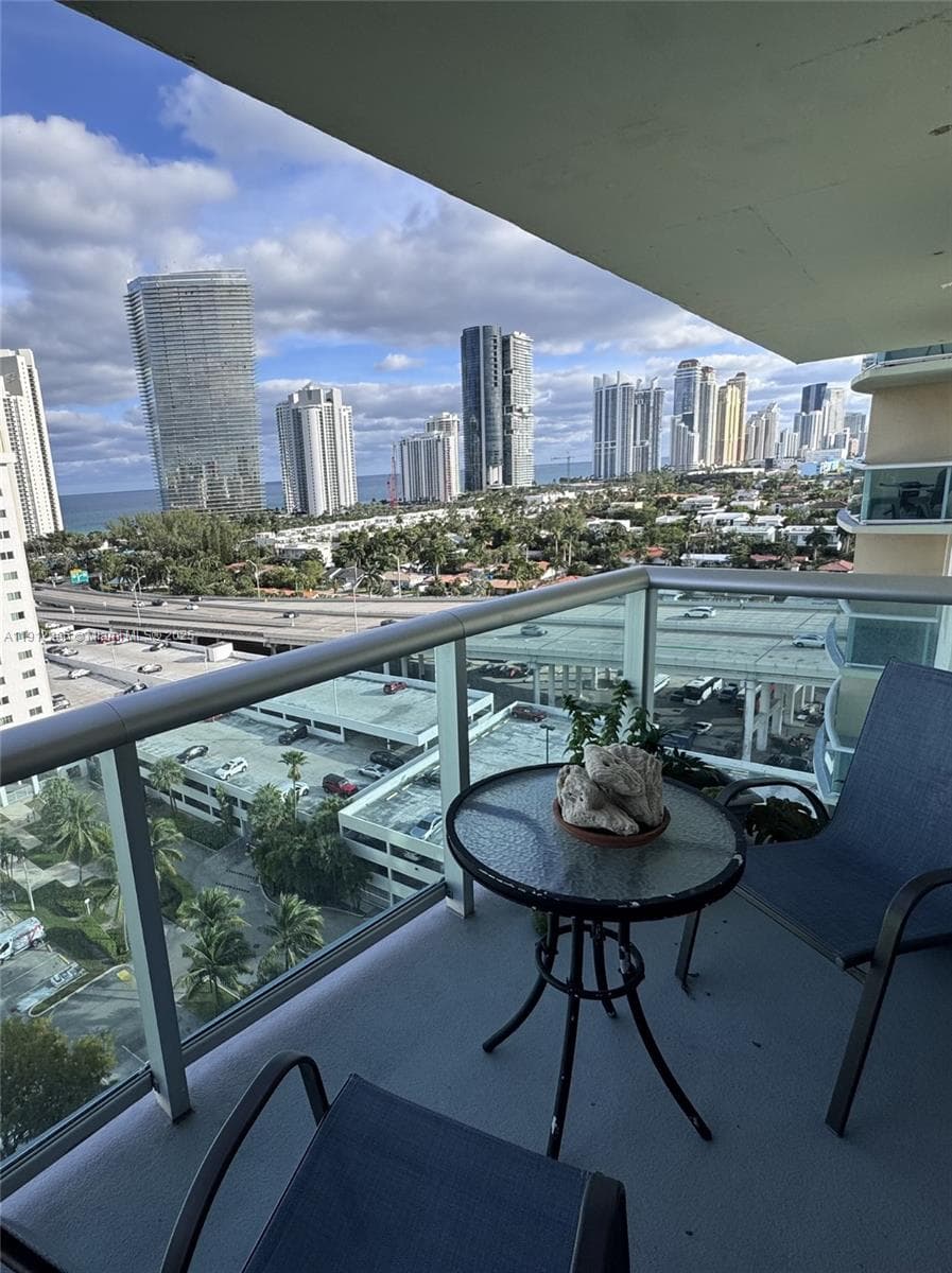 Oceanview · #1608 in Sunny Isles Beach - Photo 18