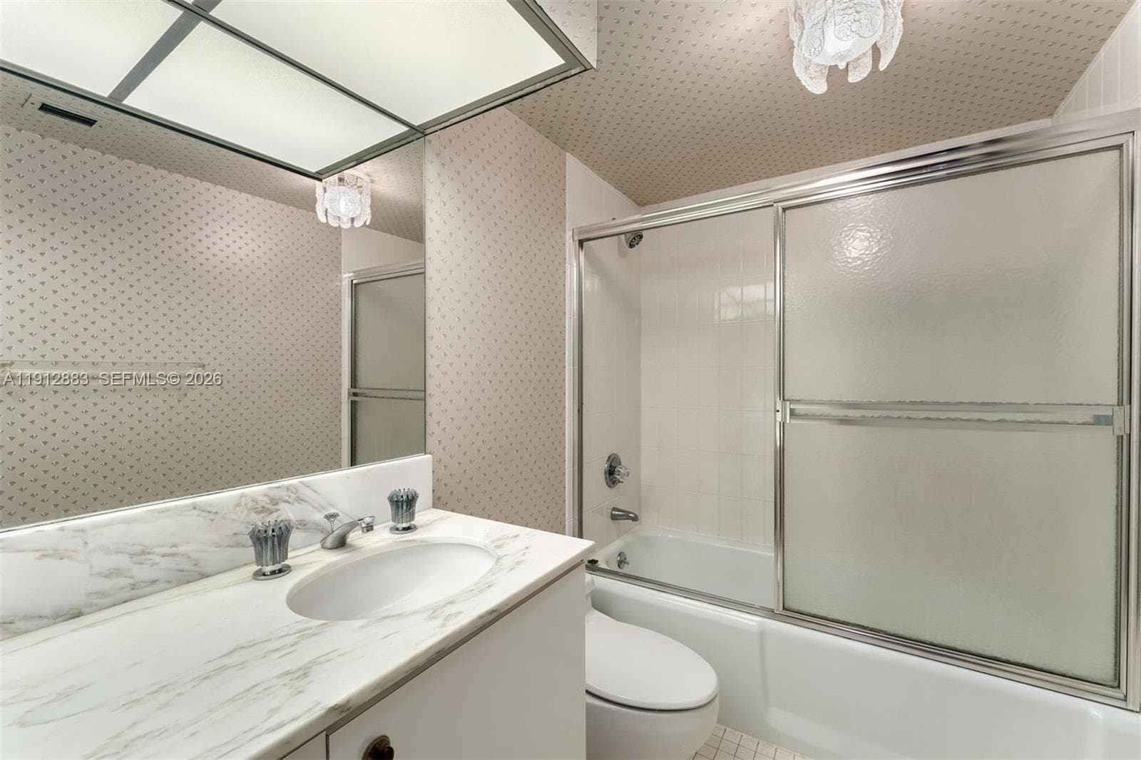 TOWERHOUSE CONDO · #304 in Miami Beach - Photo 22