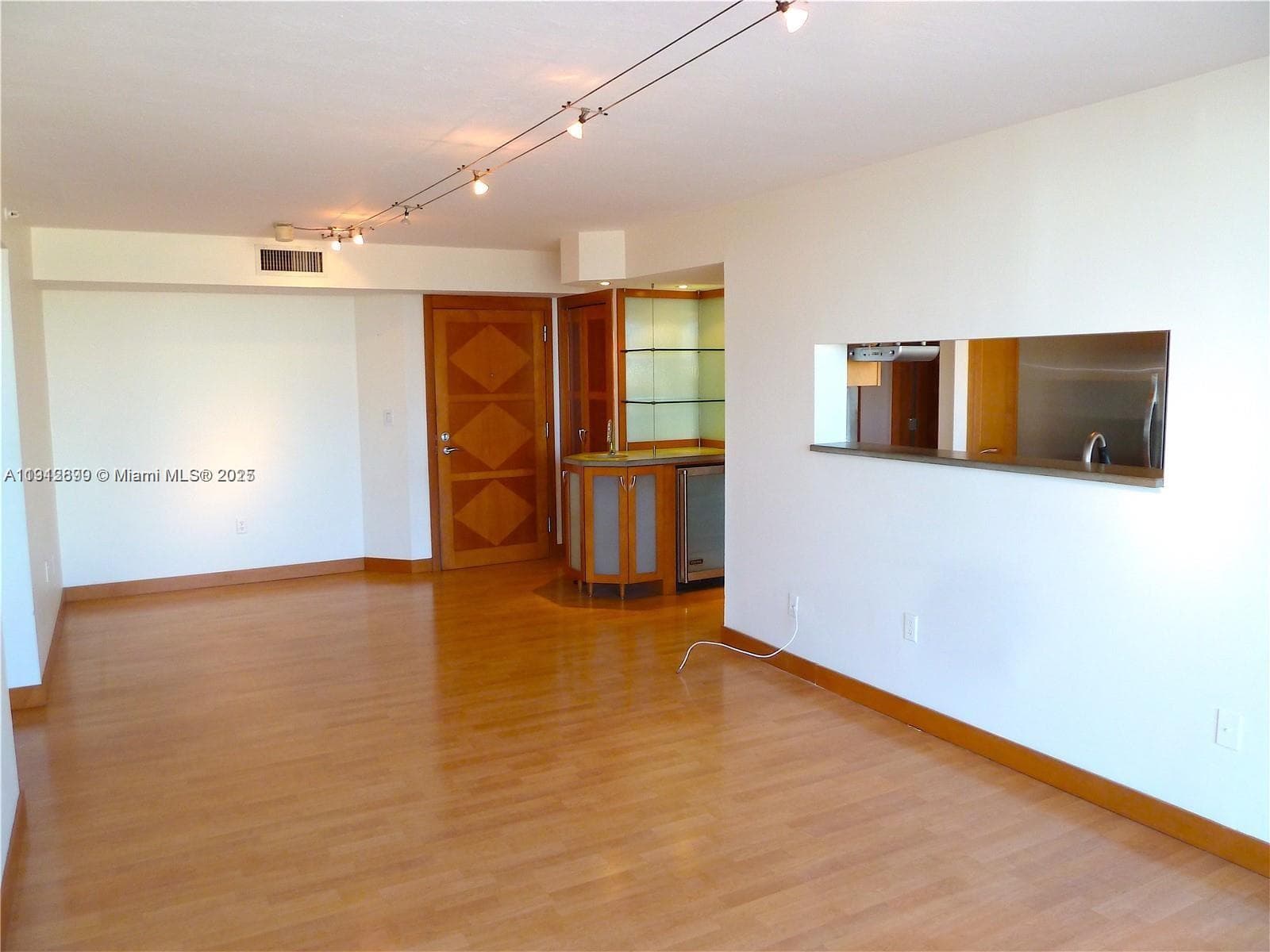 WEST BAY PLAZA CONDO UNIT · #405 in Miami Beach - Photo 12