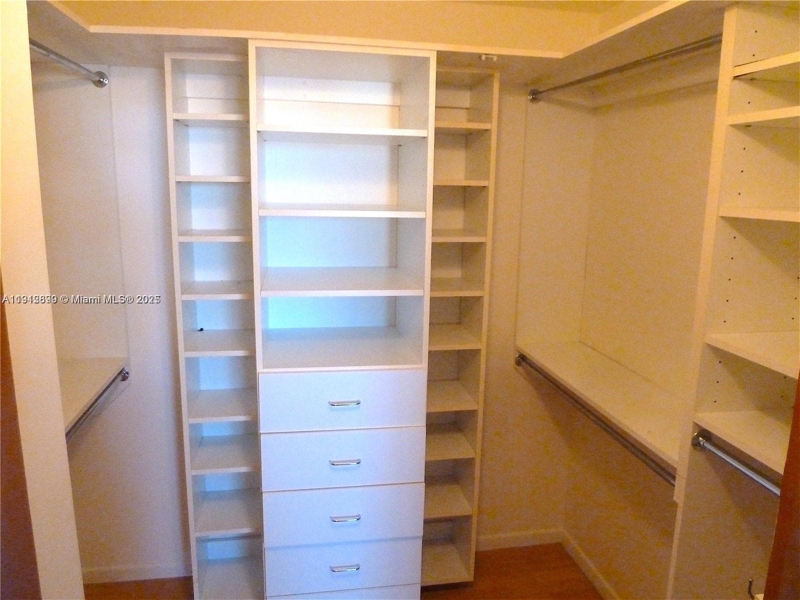 WEST BAY PLAZA CONDO UNIT · #405 in Miami Beach - Photo 24