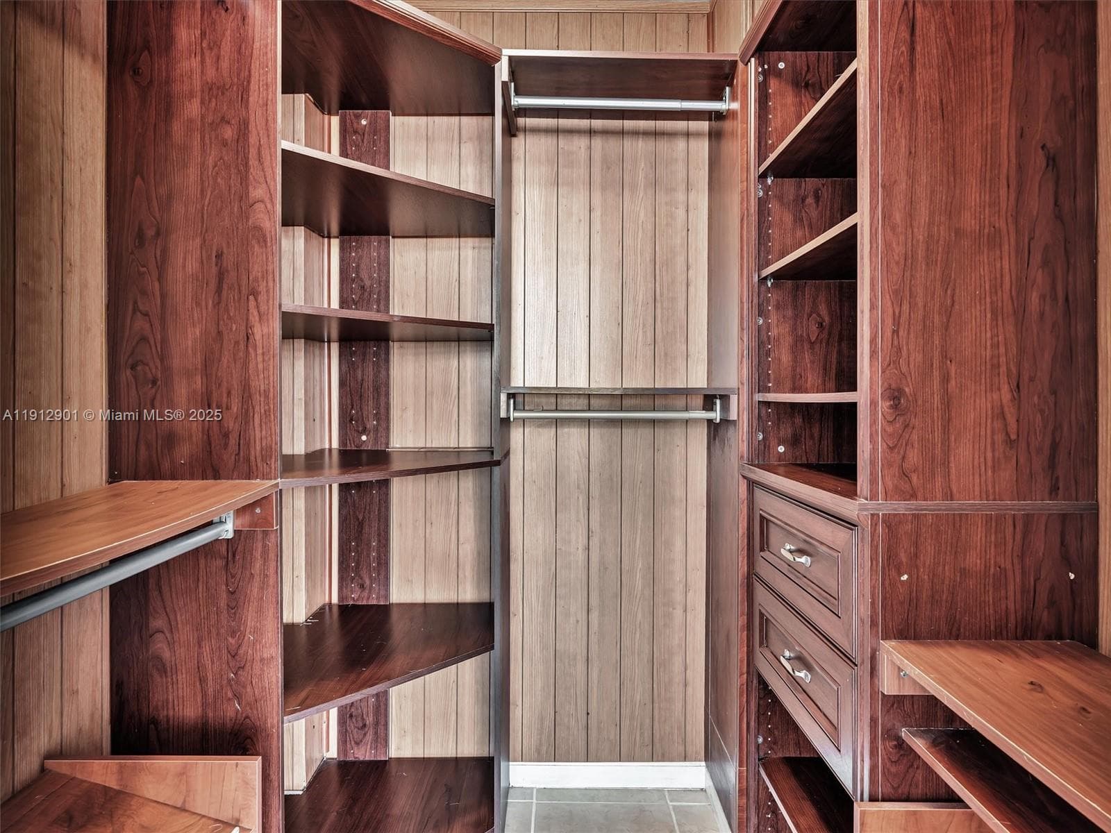 PARKER PLAZA CONDO · #2024 in Hallandale Beach - Photo 22