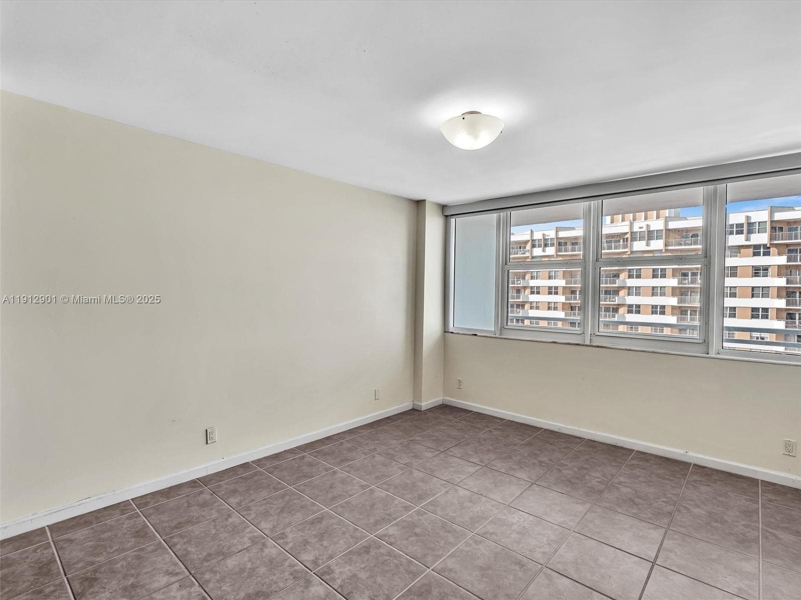 PARKER PLAZA CONDO · #2024 in Hallandale Beach - Photo 28