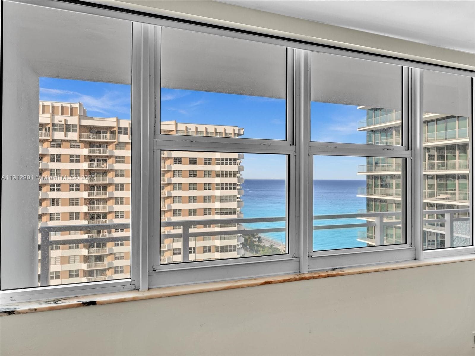 PARKER PLAZA CONDO · #2024 in Hallandale Beach - Photo 29