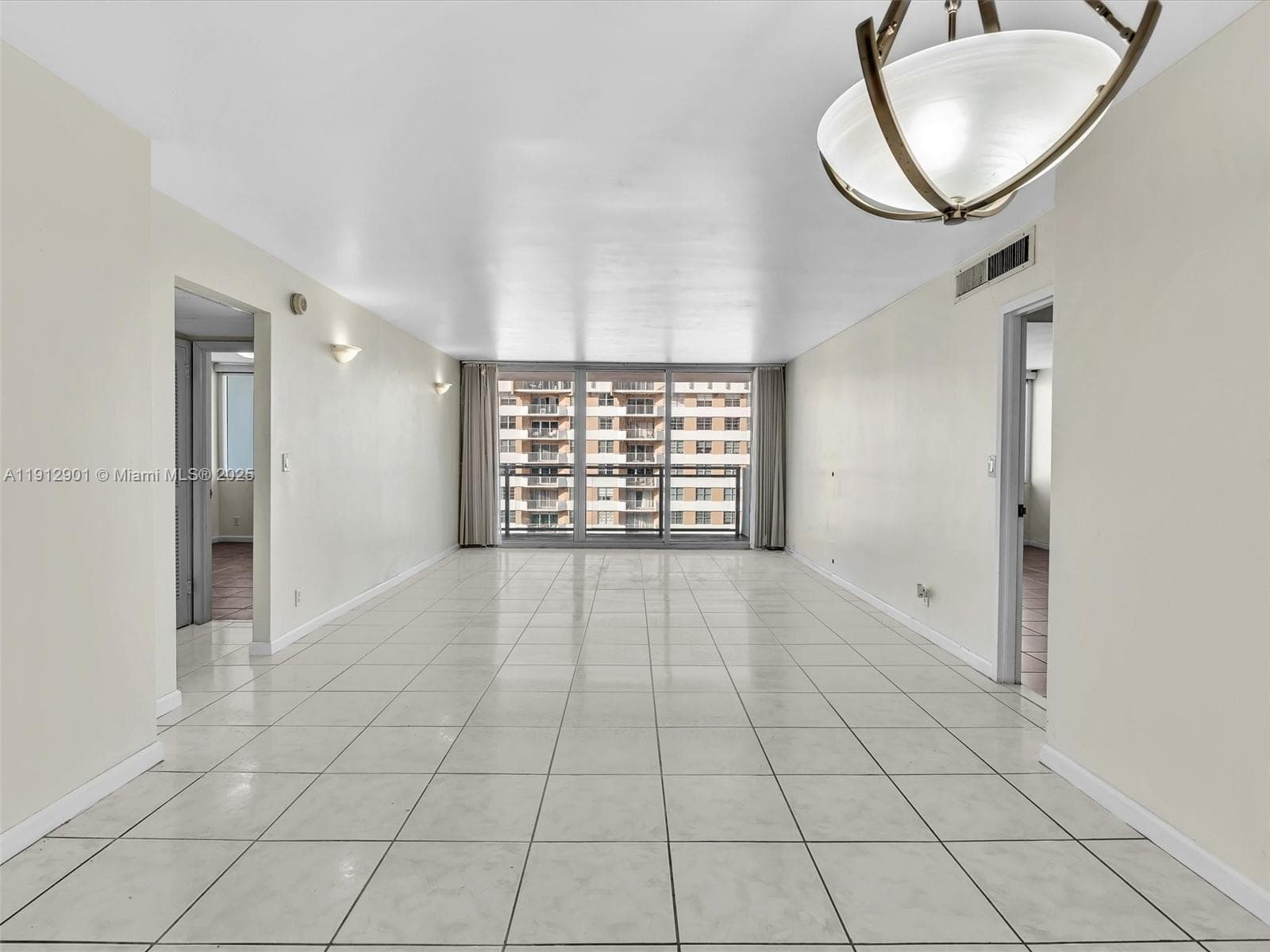 PARKER PLAZA CONDO · #2024 in Hallandale Beach - Photo 8