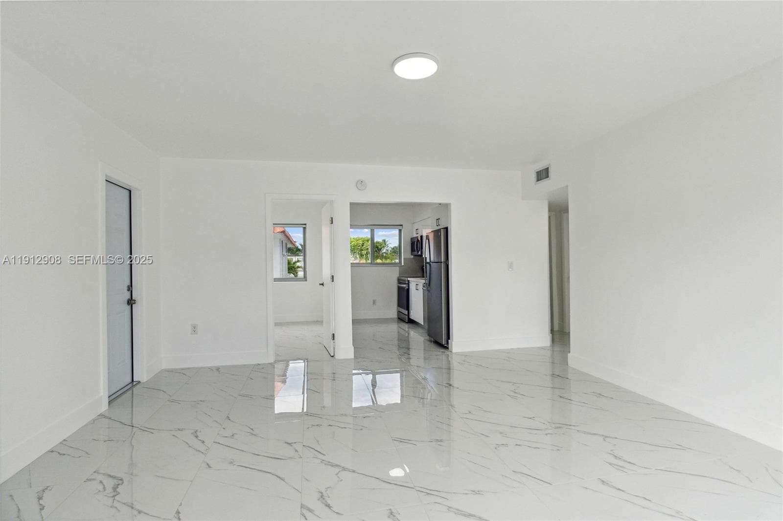 BISCAYNE BCH SUB · #3 in Miami Beach - Photo 4